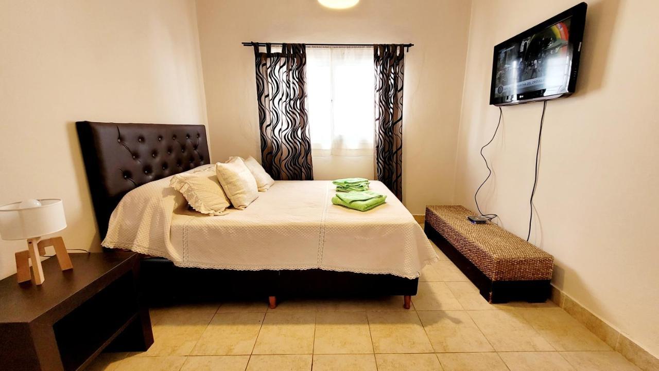 Victorino House En El Cerro De Las Rosas Con Cochera Кордоба Екстериор снимка